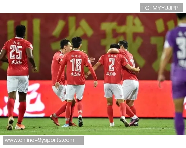 客场呐喊传递佛山力量助力球队坚定迈向保级之路