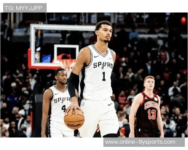 文班亚马因左小腿紧张状态成疑本赛季至今满勤能否出战国王尚未确定