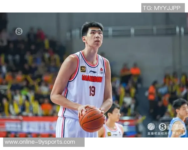 媒体人点评徐昕表现出色刘传兴则显得逊色不已 媒体人点评徐昕表现出色刘传兴则显得逊色不已