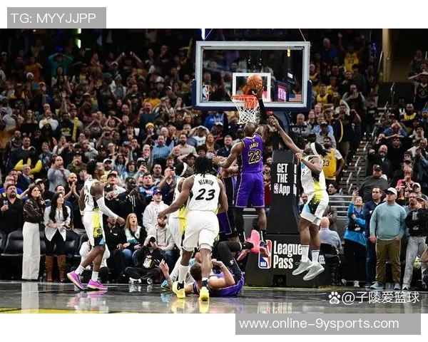 布莱斯前场篮板补篮詹姆斯兴奋转发赛场瞬间赞叹6号表现出色 布莱斯前场篮板补篮詹姆斯兴奋转发赛场瞬间赞叹6号表现出色