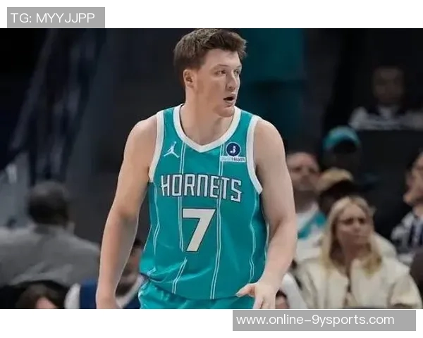 克尼佩尔半场表现出色砍下16分却因崴脚提前离场令人惋惜